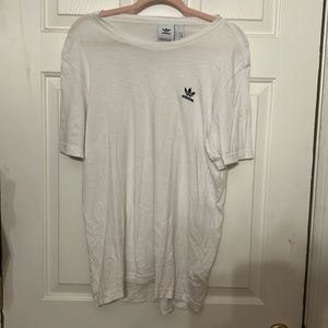Adidas men’s white t-shirt size medium